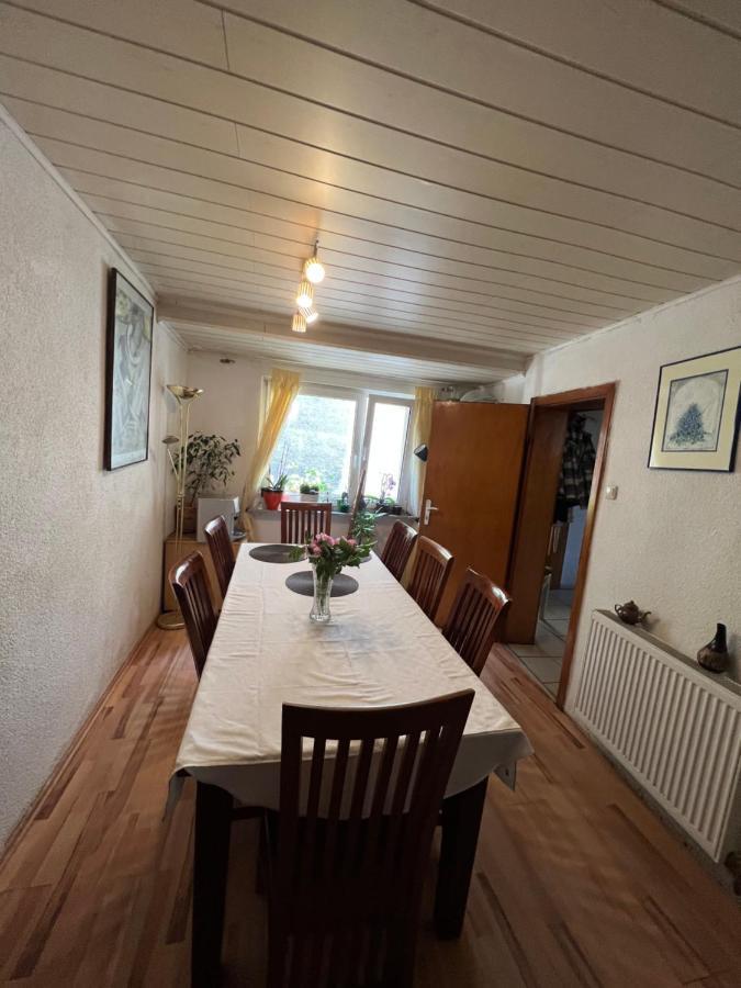 Gaestehaus Linden -Zweibettzimmer Kültér fotó